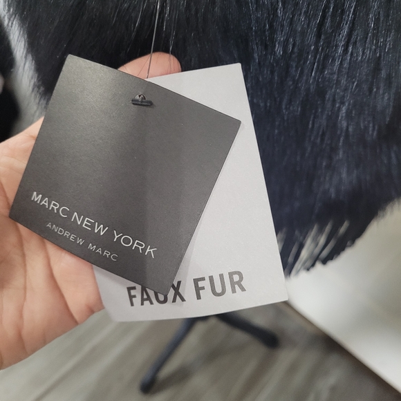NWT MARK NEW YORK ANDREW MARC FAUX FUR VEST WITH FAUX SUEDE FRINGE - Picture 4 of 10